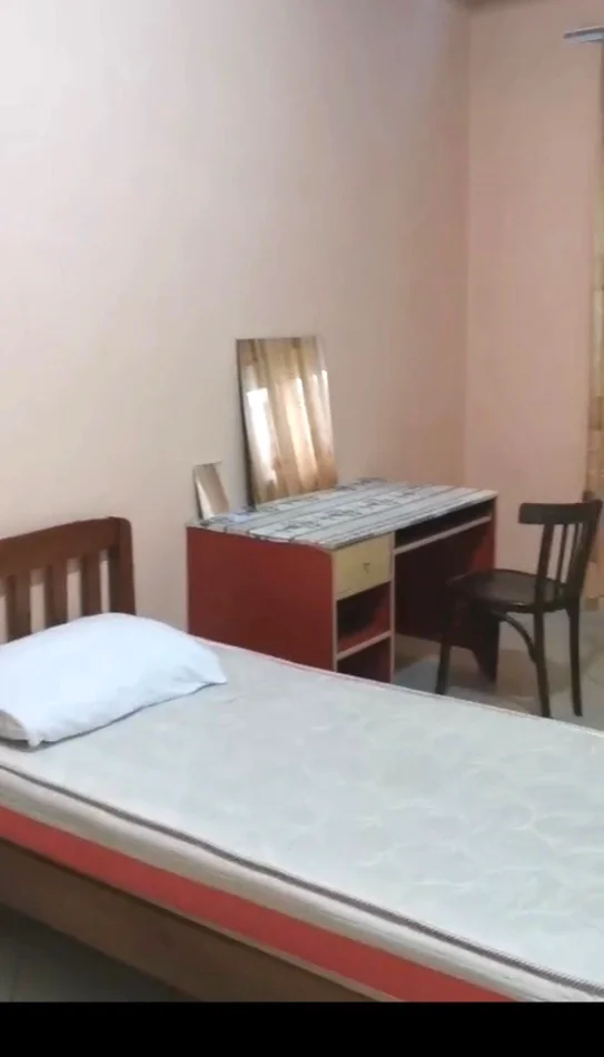 Jepet me qera apartament 2+1 tek Rruga e Dibres , 600 Euro