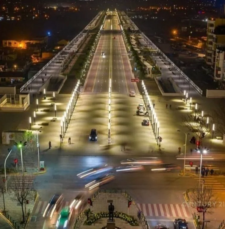 🏡 Jepet me qira 3+2 te Bulevardi i Ri – 800 mijë lekë/muaj