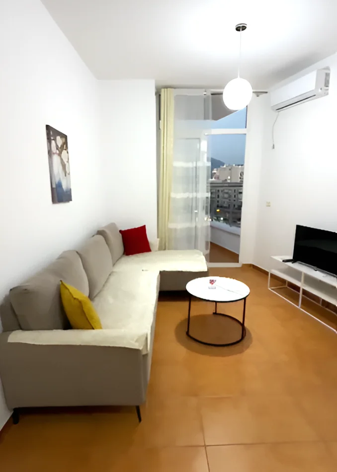 🏡 Jepet per shitje apartament 1+1  në Astir te zona e Fratarit 🔑 10.000.000 Leke