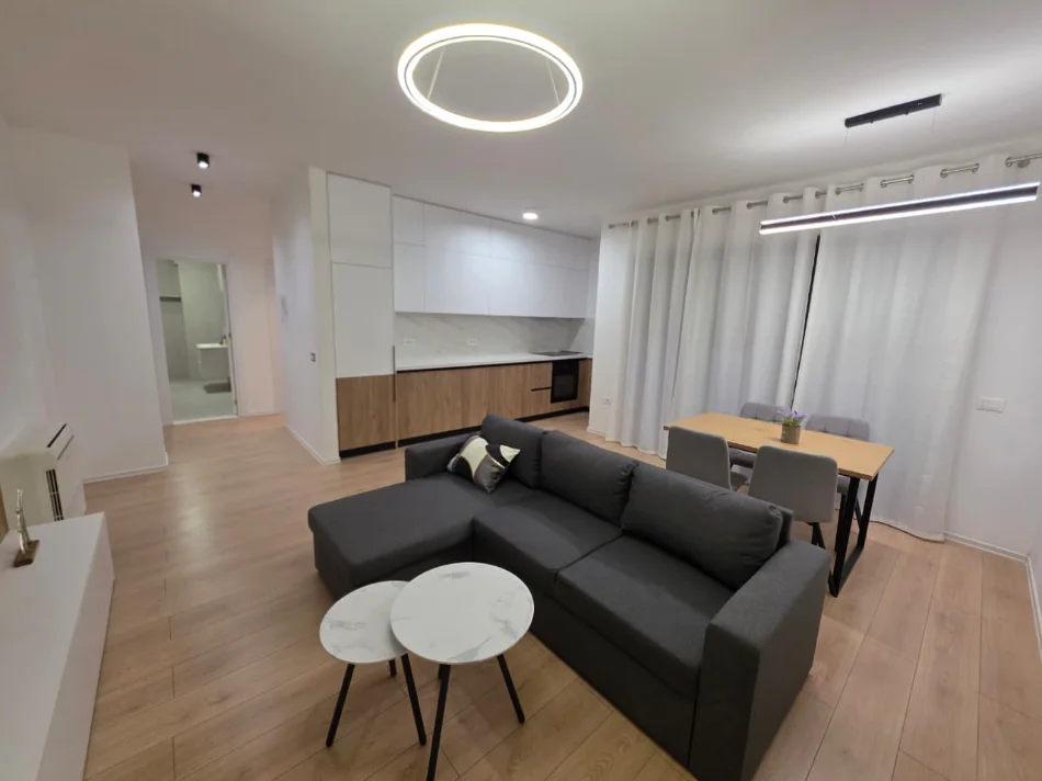 ME QERA: 2+1📍Bulevardi i Ri - Rruga Jordan Misja || 75,000 Leke/Muaj - Pallat V.2026 - K.8 (Pamje Panoramike) - SP.100m² || 100% E Kompletuar