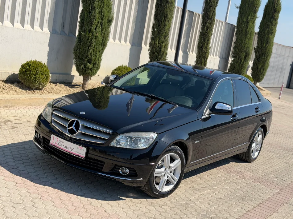 MERCEDES - BENZ C 220 NAFTE 👉 2009 👈 kambio MANUALE - AVANGARDE 6.200 €