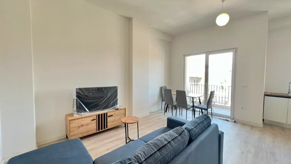 🏠Me Qera : 1+1 📍Aura Complex (Prane Zoja e Keshilit te Mire) - 55,000Leke/Muaj - Pallat V.2025 - K.6 - 65m² - (E Pa Banuar 100% e re)🔥☄️