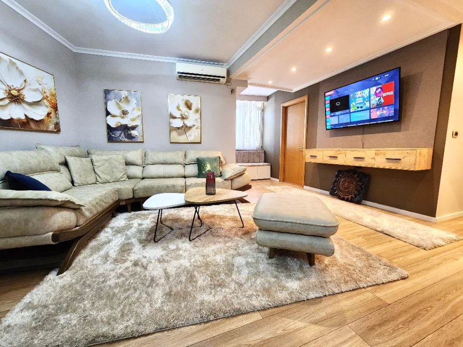 💥 Me Qera: 2+1+2Wc & 2Bllkn + TARRACË te Shfrytezueshme | 130 m² 📍Myslym Shyri - Rruga Himë Kolli 🏢 850€/Muaj ✨️