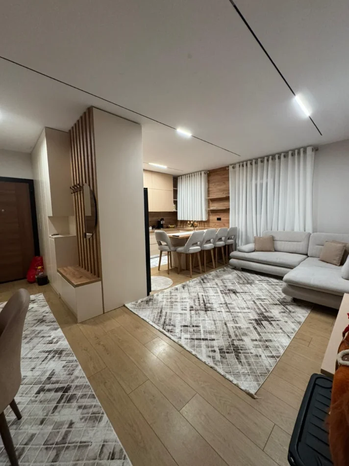 Me Qera : 2+1+2wc📍Shkolla e Bashkuar (Rruga e Dibres) - 65,000 Leke/muaj - S.80m² - Kt.0 || E Pabanuar me Pare - Akull e Re✨️