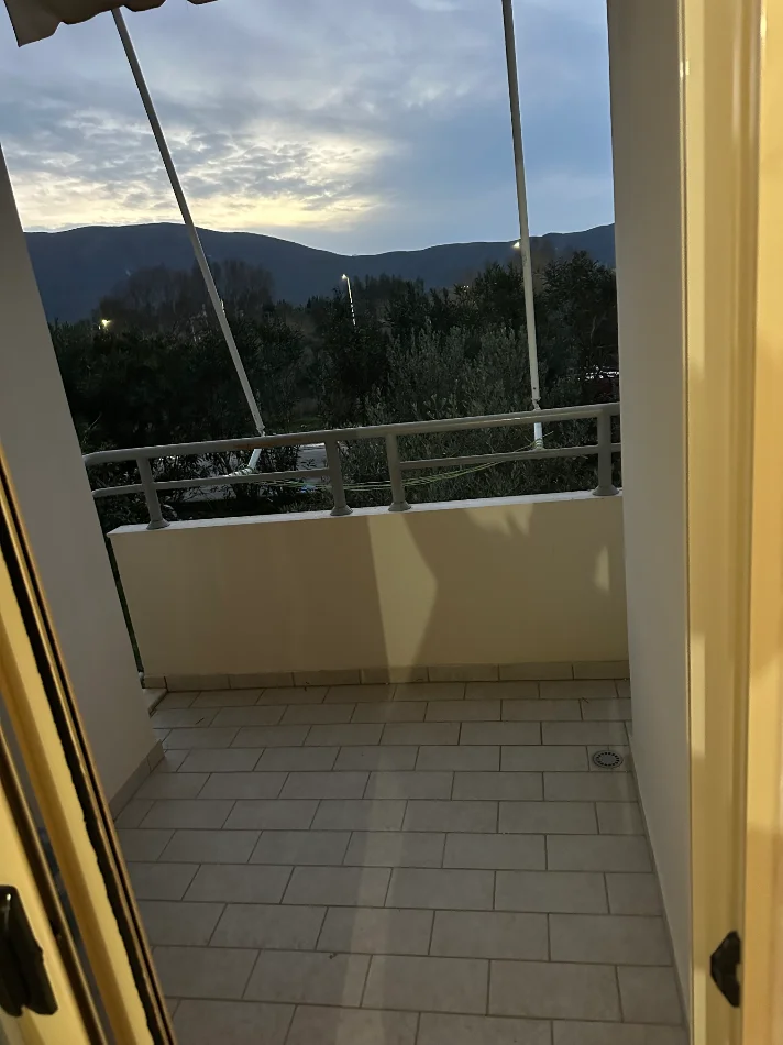 Orikum, shes / shitet apartament 1+1+Ballkon Kati 0, 700.000lek