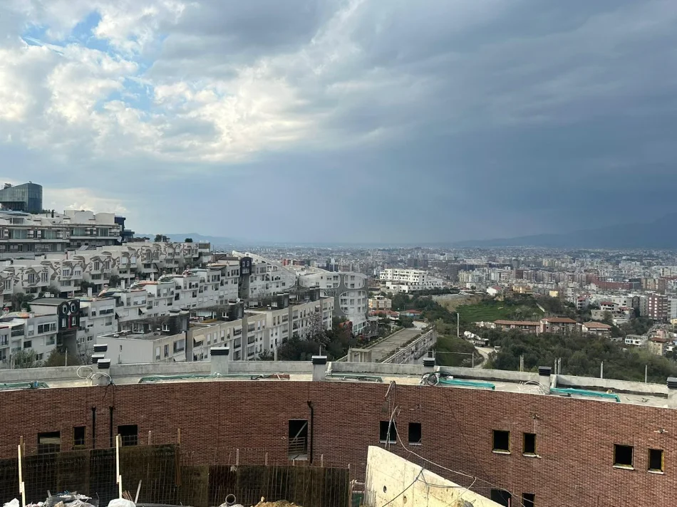 Penthouse Ekskluziv🌟 me Super Verandë📍Kodra e Diellit 2 (zgjatimi) Ndërtim 2026 (Mbaron për 6 muaj) | 150 m2 oborr | 125.4m - 190,000 Euro 🔥🔥