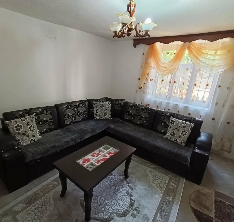 Pogradec, shitet apartament duplex 4+1+Aneks+Ballkon (Remenj)