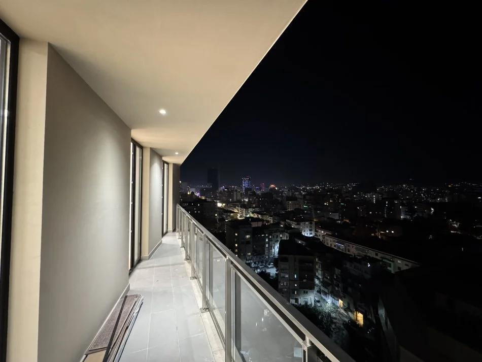 Qera 2+1+ 1post parkimi = 75,000 leke - Golden Tower kt. 14, Tirane, Qender