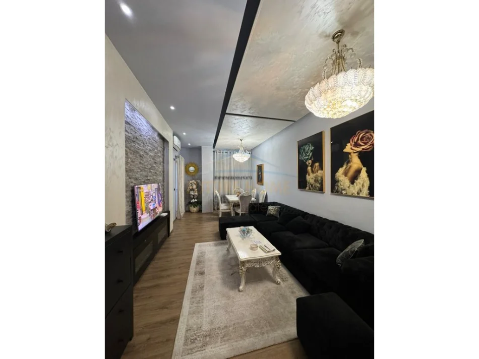 Qera, Apartament 1+1, Unaza e Re 450 €,UNA68372