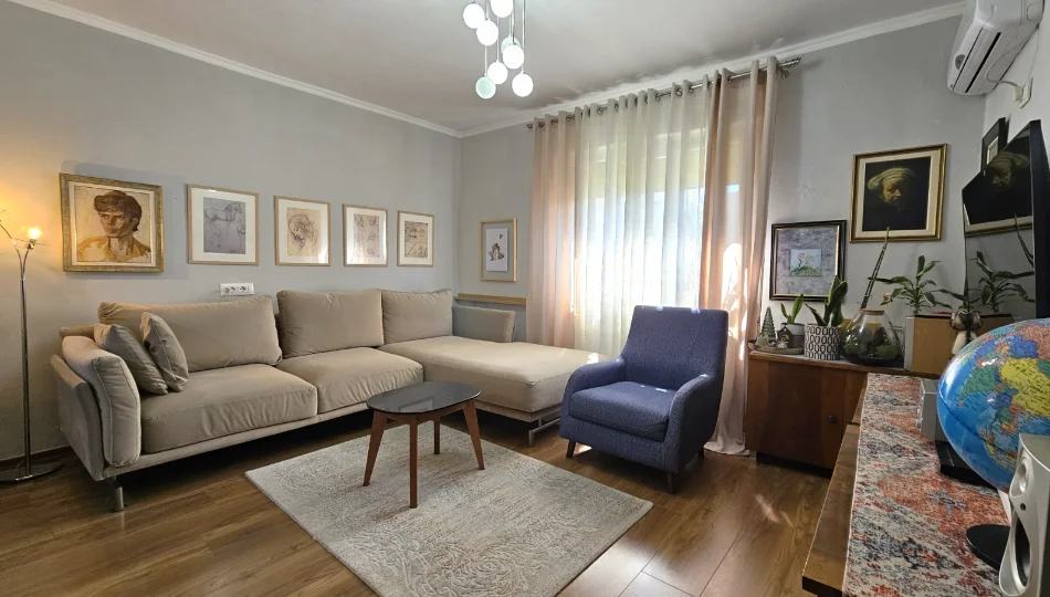 SHITET: 2+1+2 | ALI DEMI 📍 – PRANË FUSHËS SË SPORTIT | 92 m² NETO | KATI 4 | PAMJE E HAPUR | Pa Ashensor | RIKONSTRUKTUAR | 176,000 €