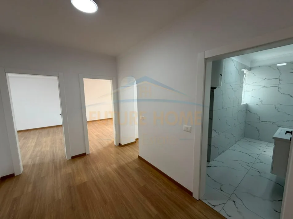 Shitet apartament 1+1 medreseja
