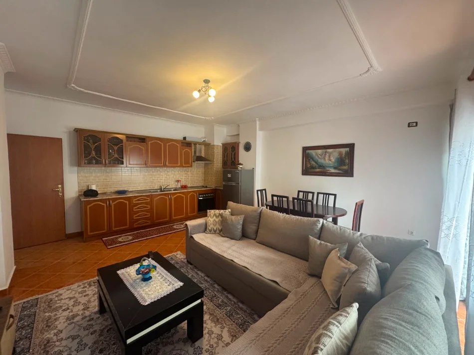 Shitet apartament 2+1 ,blvrd migjeni, prane nela 6