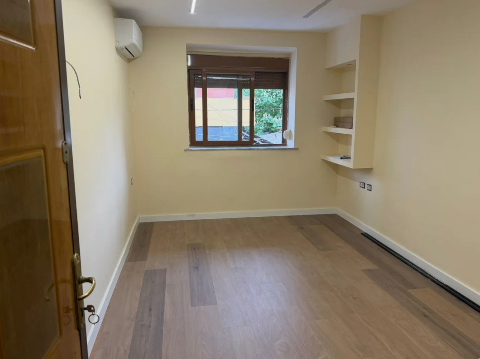 Shitet studio 78 mije euro tek rruga e elbasanit , nje mundesi shume e mire investimi