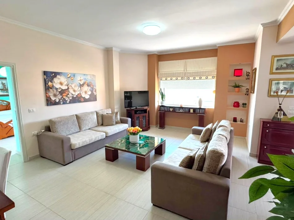 Sarande, shitet apartament 1+1+Ballkon , 100 m² 175.000 €