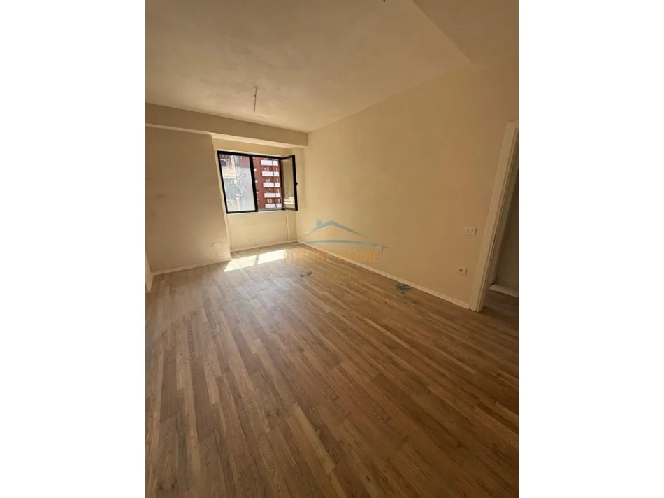 Shitet, Apartament 1+1+Post Parkim, Urban Gate, Tirane    12,700,000 Lekë 0696069906