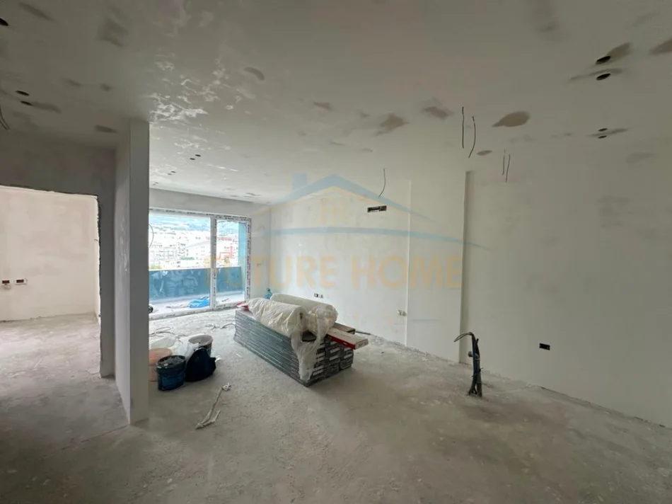 Shitet , Apartament 2+1, 