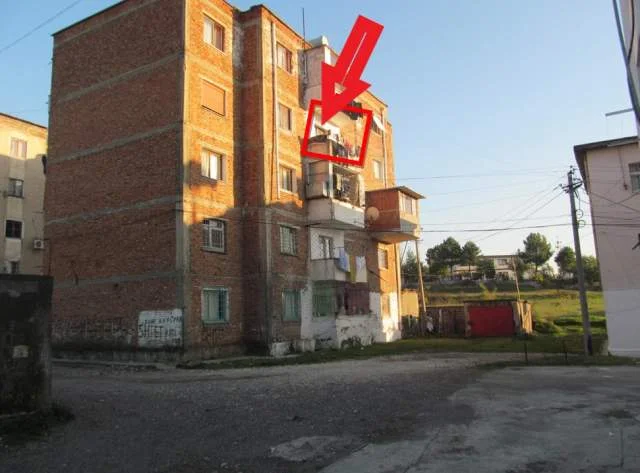 Shitet Apartament 45.68 m2, Cmimi Fillestar 1.700.000 Leke (Lagjia Zef Hoti, Mahmurras)