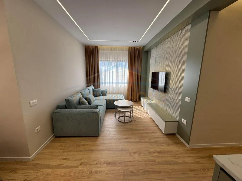 Shitet, Super Apartament, 2+1, Unaza e Re