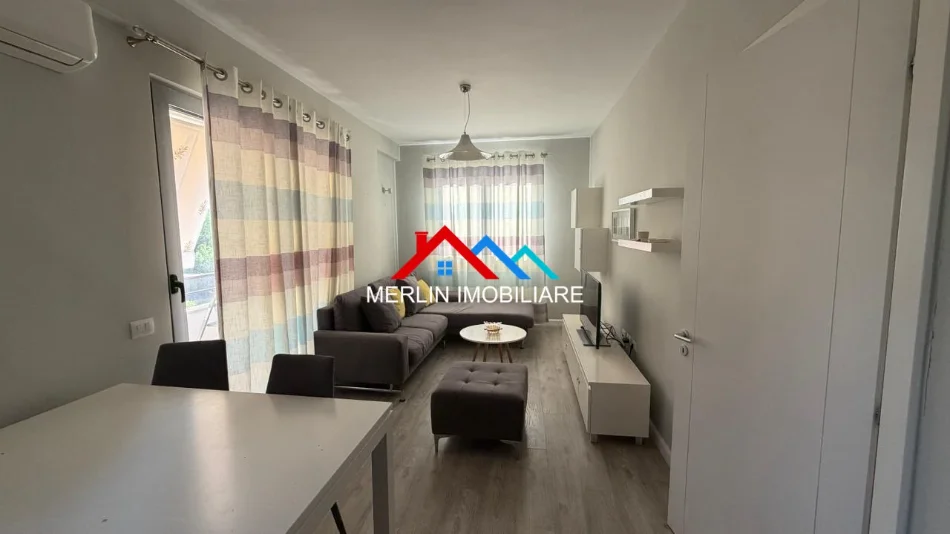 Shqiperi, jepet me qera apartament 2+1+Ballkon Kati 4, 80 m² 690 € (RRUGA HAMDI GARUNJA,LIQENI I THATE)