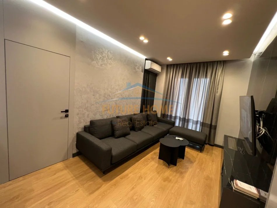 Shqiperi, jepet me qera apartament 2+1 Kati 6, 90 m² 1.900 € (Rruga e Kavajes)