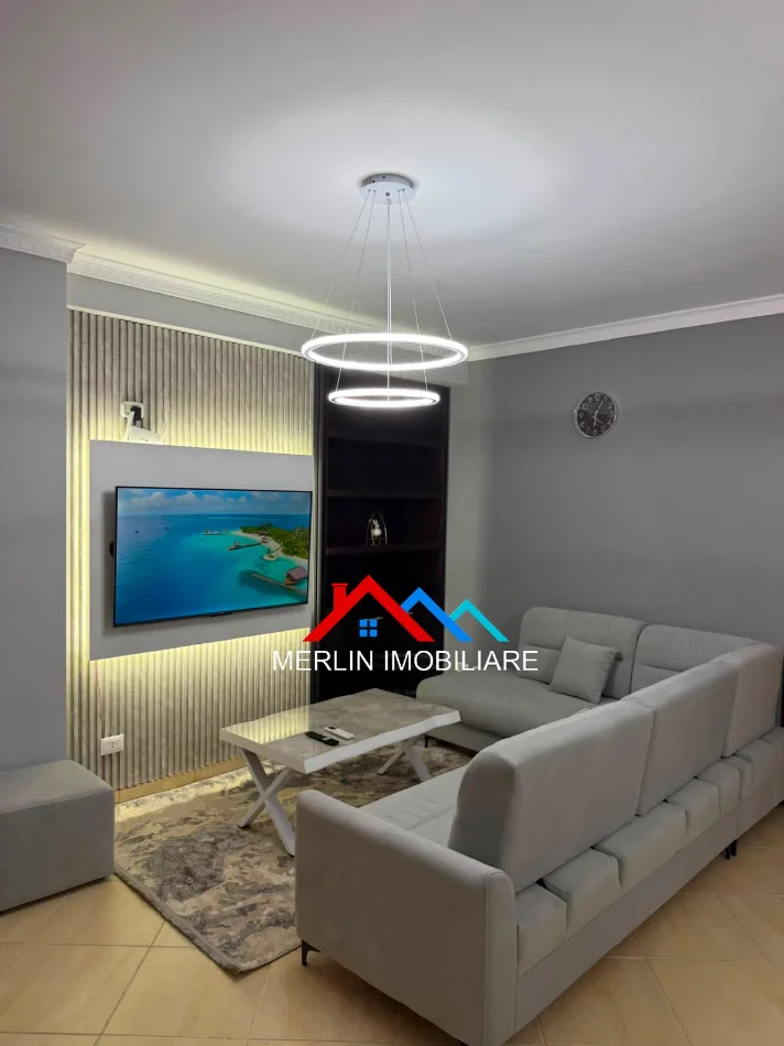 Shqiperi, jepet me qera apartament 3+1+Ballkon Kati 4, 108 m² 750 € (RRUGA RRAPO HEKALI,KODRA E DIELLIT)