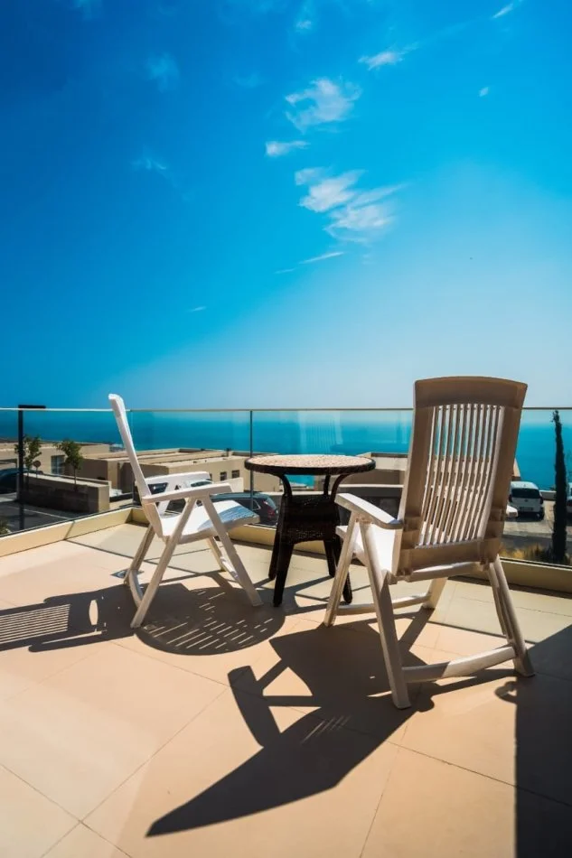 Shqiperi, shes 2 Katshe , 2.300.000 €