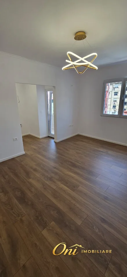 Shqiperi, shitet apartament 1+1 Kati 3, 59 m² 140.000 € (RRUGA NDRE MJEDA)
