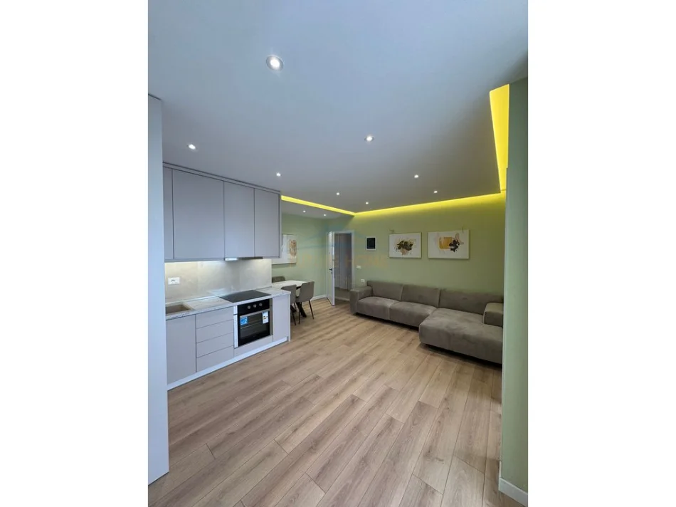 Shqiperi, shitet apartament 2+1+Aneks+Ballkon Kati 9, 70 m² 235.000 € (Myslym Shyri)