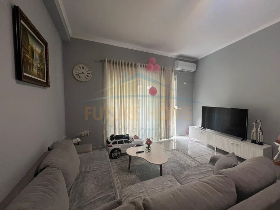 Shqiperi, shitet apartament 2+1 Kati 1, 82 m² 134.999 € (Fresk)