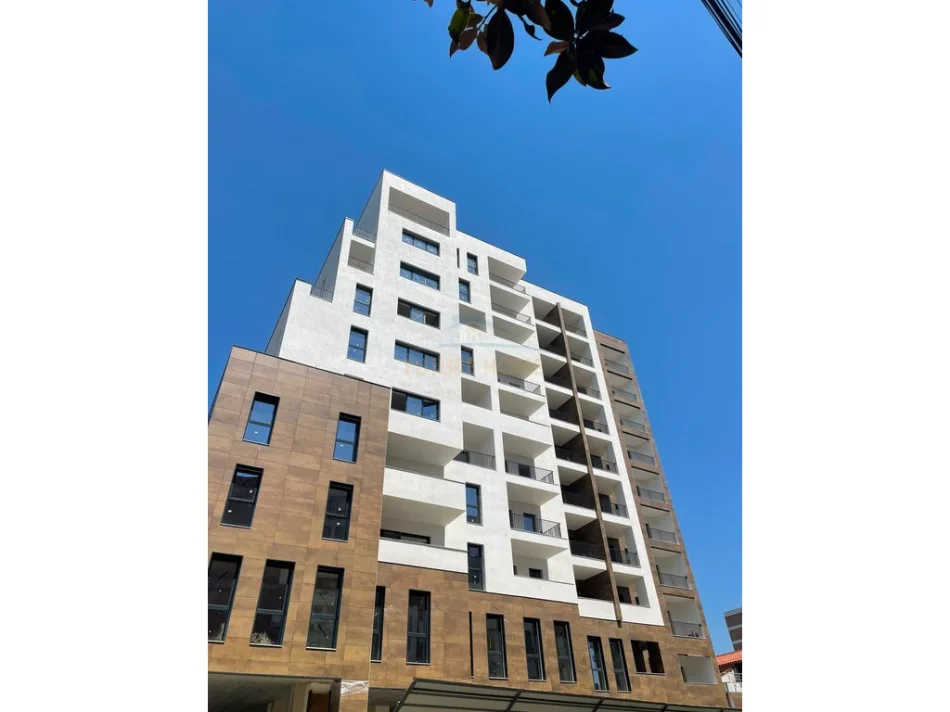 Shqiperi, shitet apartament 2+1 Kati 3, 113 m² 210.000 €