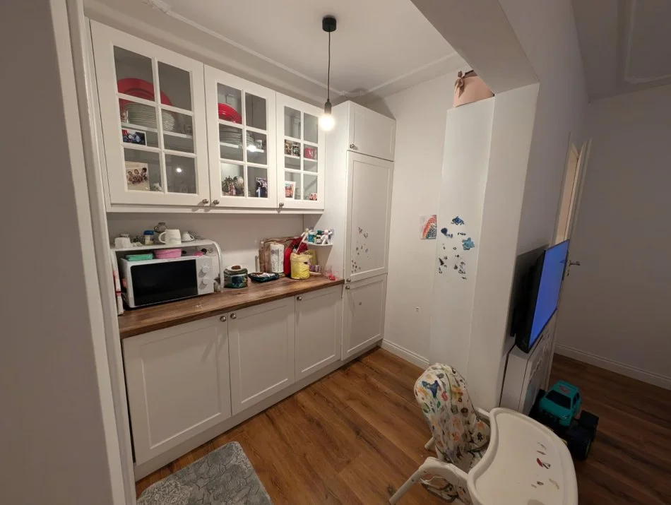Tirane, Okazion, shes apartament 2+1+Ballkon Kati 3, 75 m² 165 mil. Lek, (Rr. Kongresi i Lushnjes, Pallati 31, Ish parku, 21 Dhjetori, PRONARI