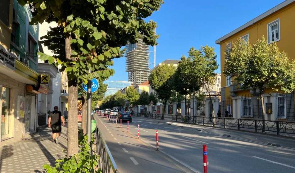 Tirane, jap me qera Vile 2+1 , 80 m² 450 €