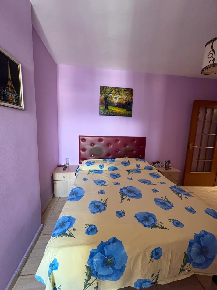 Tirane, jap me qera apartament 1+1 , 63 m² 500 € (rruga kavajes)