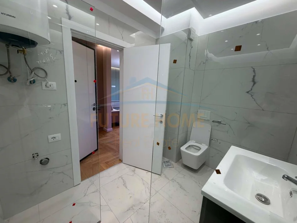Tirane, jap me qera apartament 1+1+Ballkon , 75 m² 650 €
