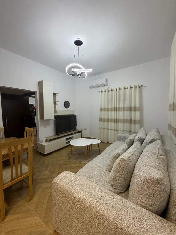 Tirane, jap me qera apartament 1+1+Ballkon, kati 0, 60 m², 45000 lekë/muaj (Selite, Dhimiter Pasko)