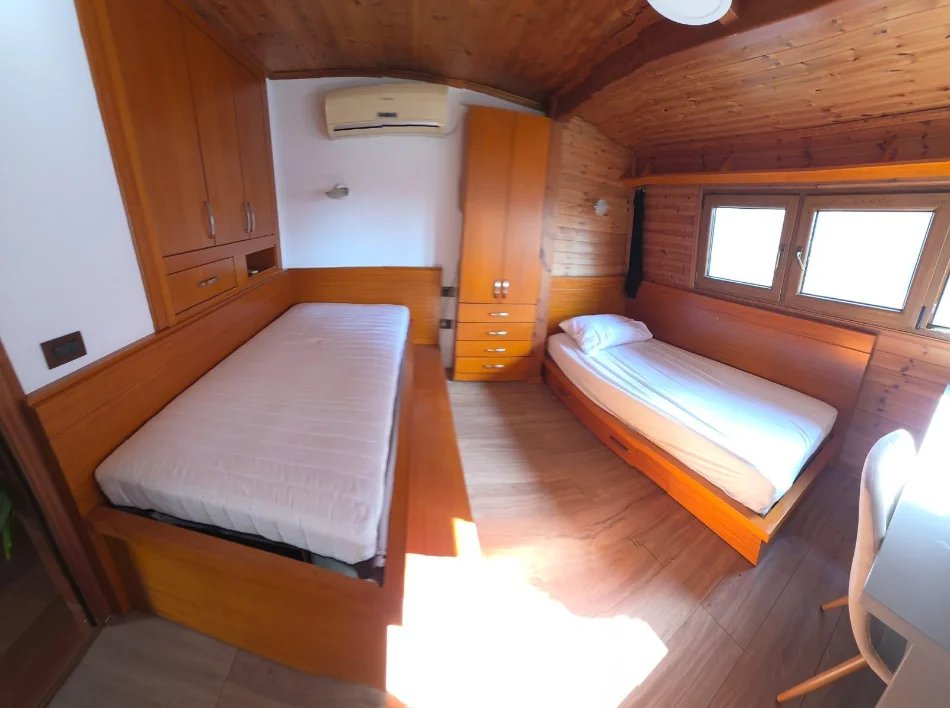 Tirane, jap me qera apartament 2+1+Ballkon Kati 3, 90 m² 800 € (midis myslym shyrit edhe rruges se kavajes)