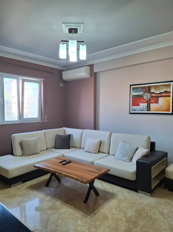Tirane, jap me qera apartament 2+1+Ballkon Kati 5, 100 m² 55 000 Leke (Ali Dem)