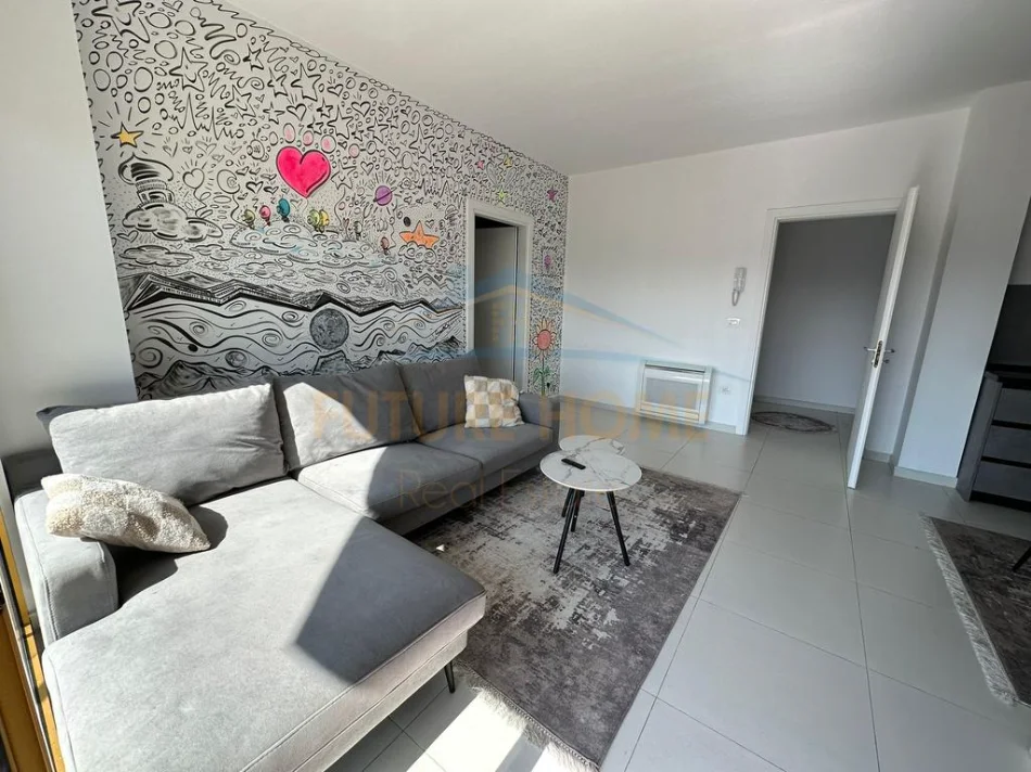 Tirane, jap me qera apartament 2+1+Ballkon Kati 6, 117 m² 1.500 € (BLLOKU)