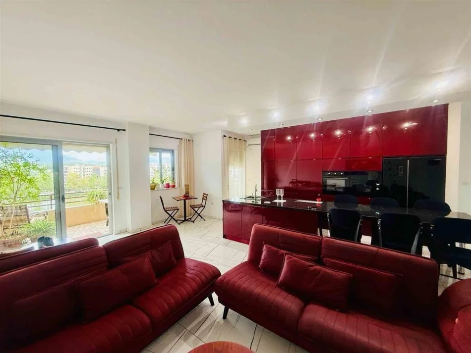 Tirane, jap me qera apartament 2+1 Kati 4, 130 m² 1.200 € (rruga hamdi sina)