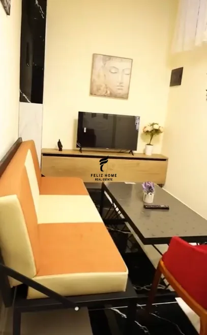 Tirane, jepet me qera 1+1 Kati 1, 45 m² 400 € (ALI DEMI)