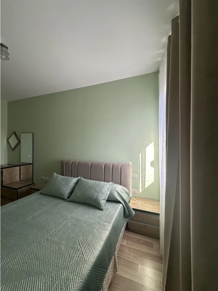 Tirane, jepet me qera 1+1 Kati 3, 66 m² 700 €