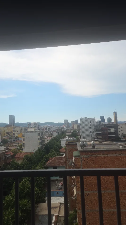Tirane, jepet me qera 2+1+Ballkon , 105 m² 65000 (Hoxha Tasim)