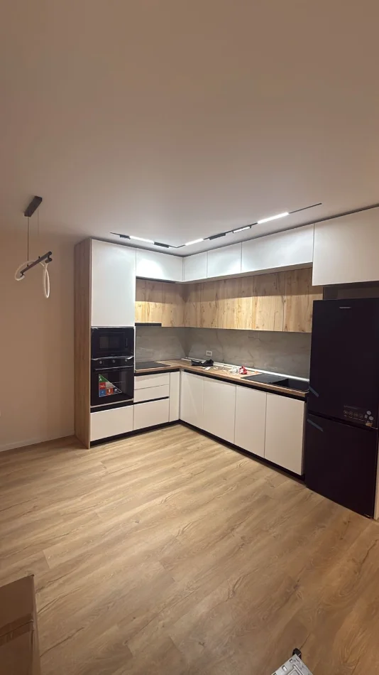Tirane, jepet me qera 2+1 Kati 7, 85 m² 60.000 leke (rruga Dritan Hoxha)