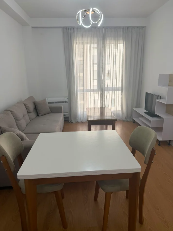 Tirane, jepet me qera Apartament 1+1+Ballkon, Kati 3, 65 m², Çmimi 50.000 Lekë të Reja, në Don Bosko, Tiranë.