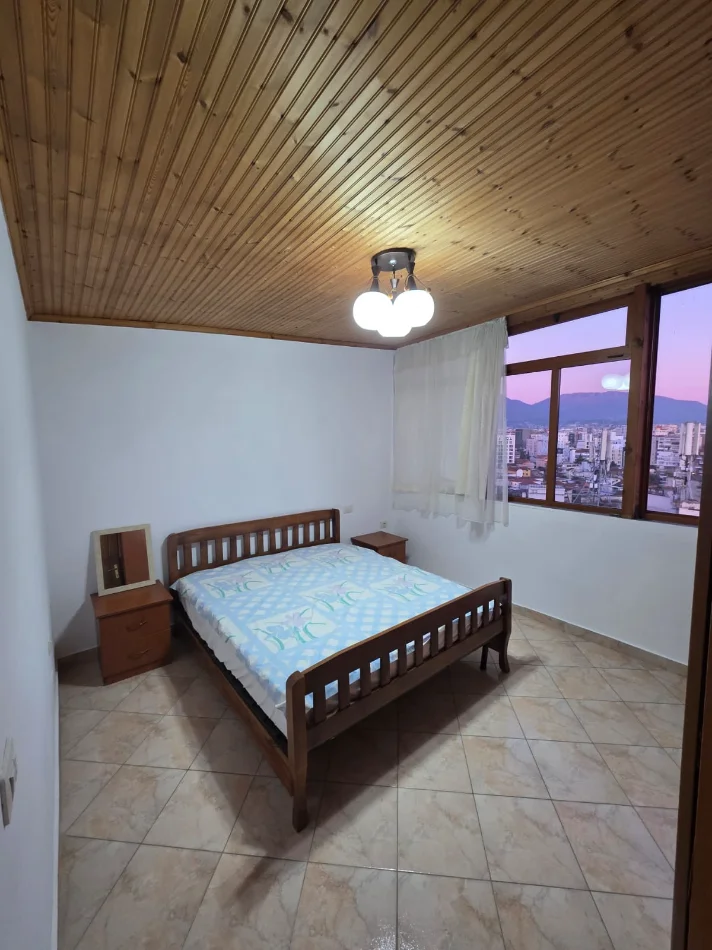 Tirane, jepet me qera Apartament 1+1 Kati 10, 65 m², Çmimi 400 Euro, në Don Bosko ,Tiranë.