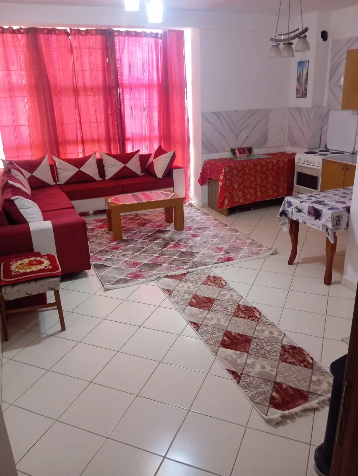 Tirane, jepet me qera Apartament 1+1 Kati 6, 70 m²,Mobiluar, Çmimi 40.000 Lekë të Reja,  në Astir, Tiranë.