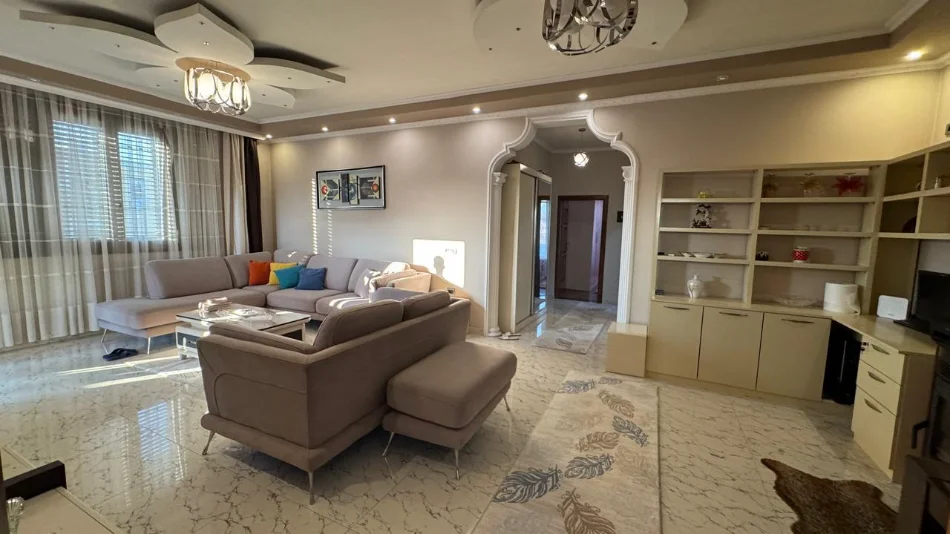 Tirane, jepet me qera Banesë 2+1+Parkim Oborr, Mobiluar,  Kati 3, 145 m² 500 € (Rruga Njazi Meka, Allias, Tiranë.)