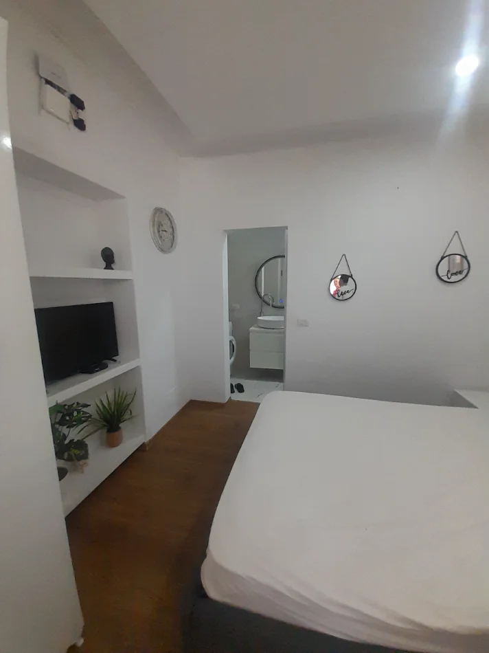Tirane, jepet me qera Garsonier, Mobiluar, Kati 1, 40 m² , Cmimi 40.000 Lekë të Reja, Pranë Selvisë, Rruga Dibrës,Tiranë.