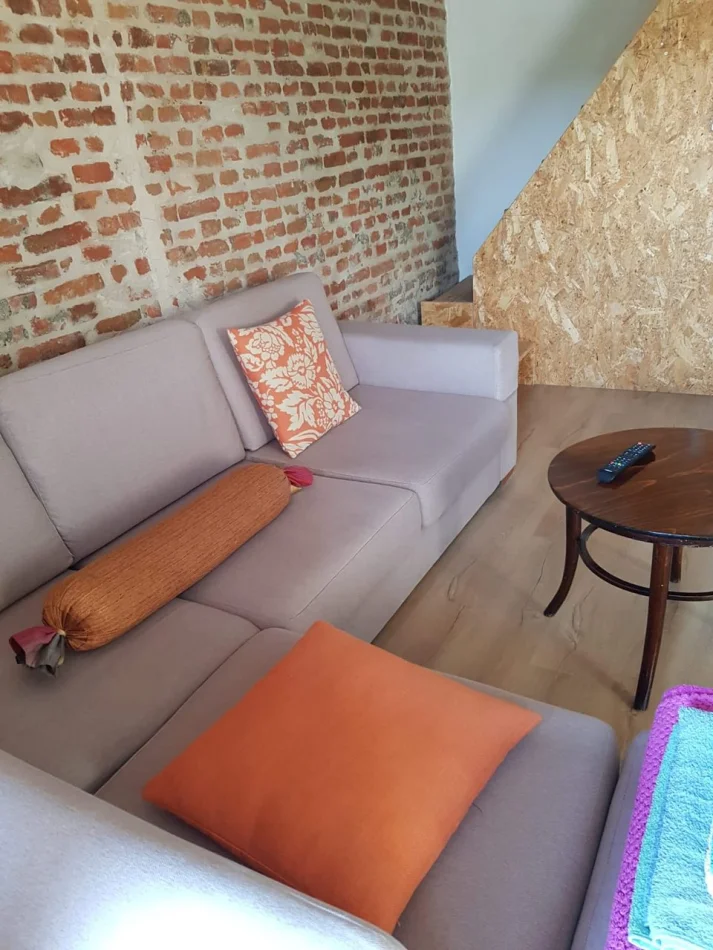 Tirane, jepet me qera Garzoniere Kati 2, 44 m² 500 € ( Qender)