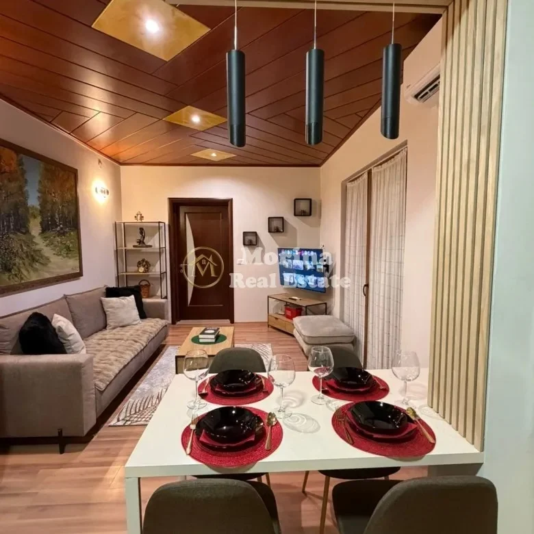 Tirane, jepet me qera Vile 1+1 Kati 2, 55 m² 550 € (Kompleksi Delijorgji)
